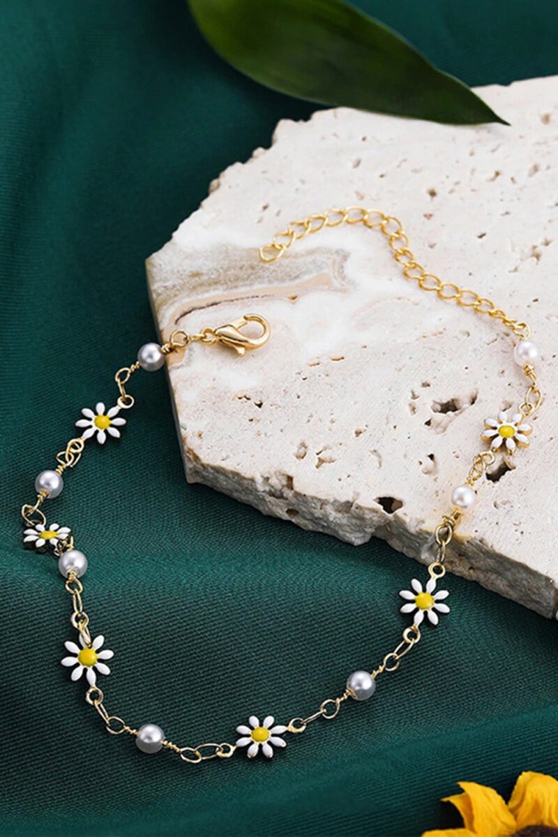 Gold Daisy & Pearl Chain Anklet - Image 2
