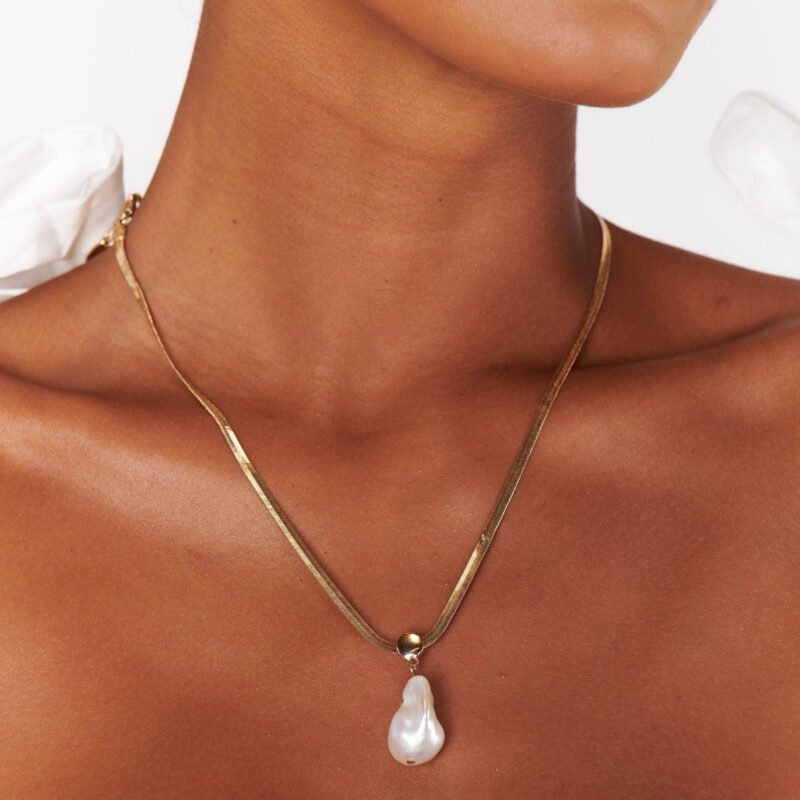 18K gold chain with pearl design high-end necklace - Image 3