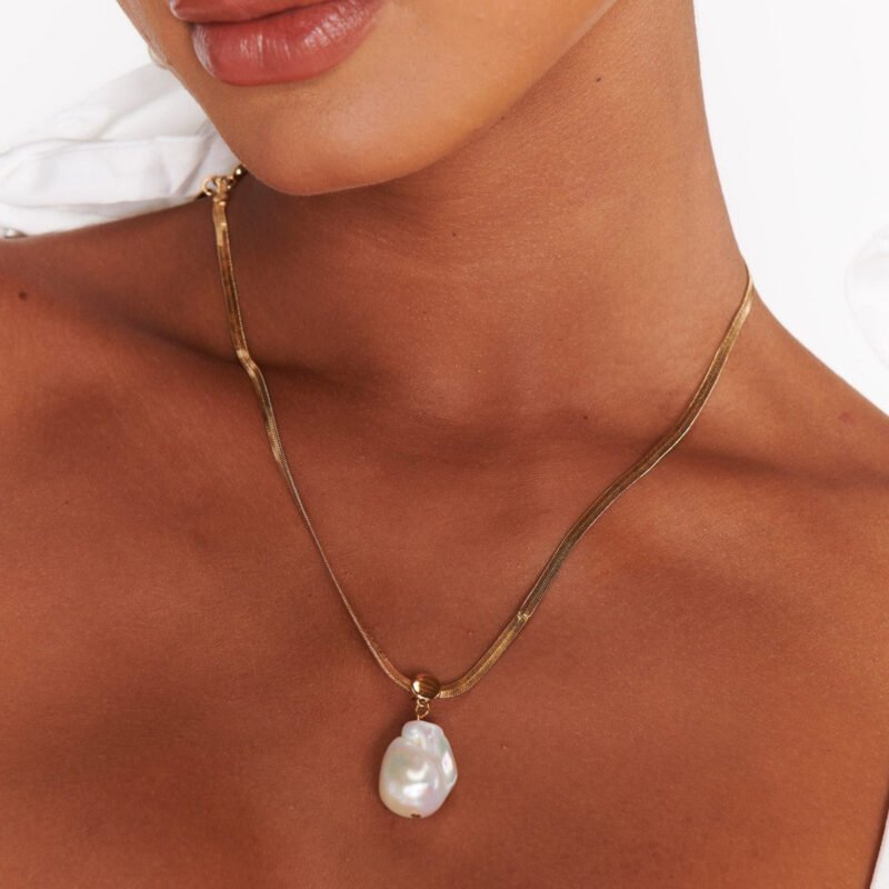 18K gold chain with pearl design high-end necklace - Image 4