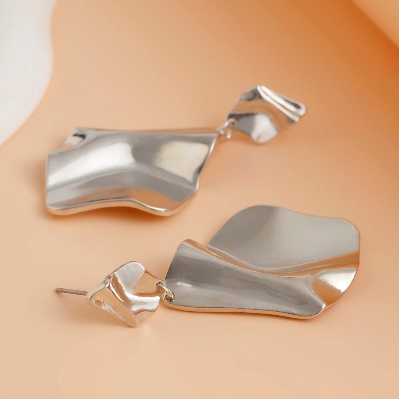 Ingemark Vintage Irregular Pleated Metal Drop Earring for Women - Image 6