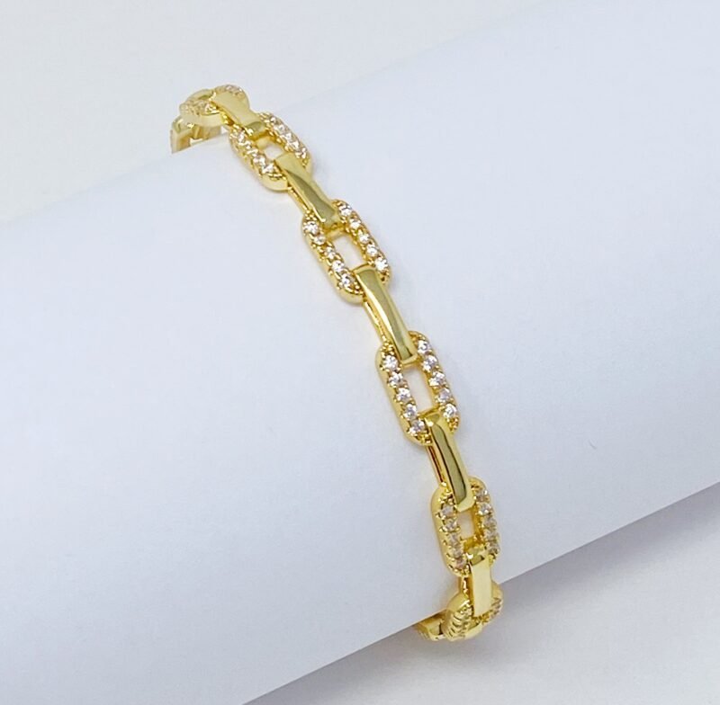 Alternatively Linked Open Bangle Bracelet - Image 2